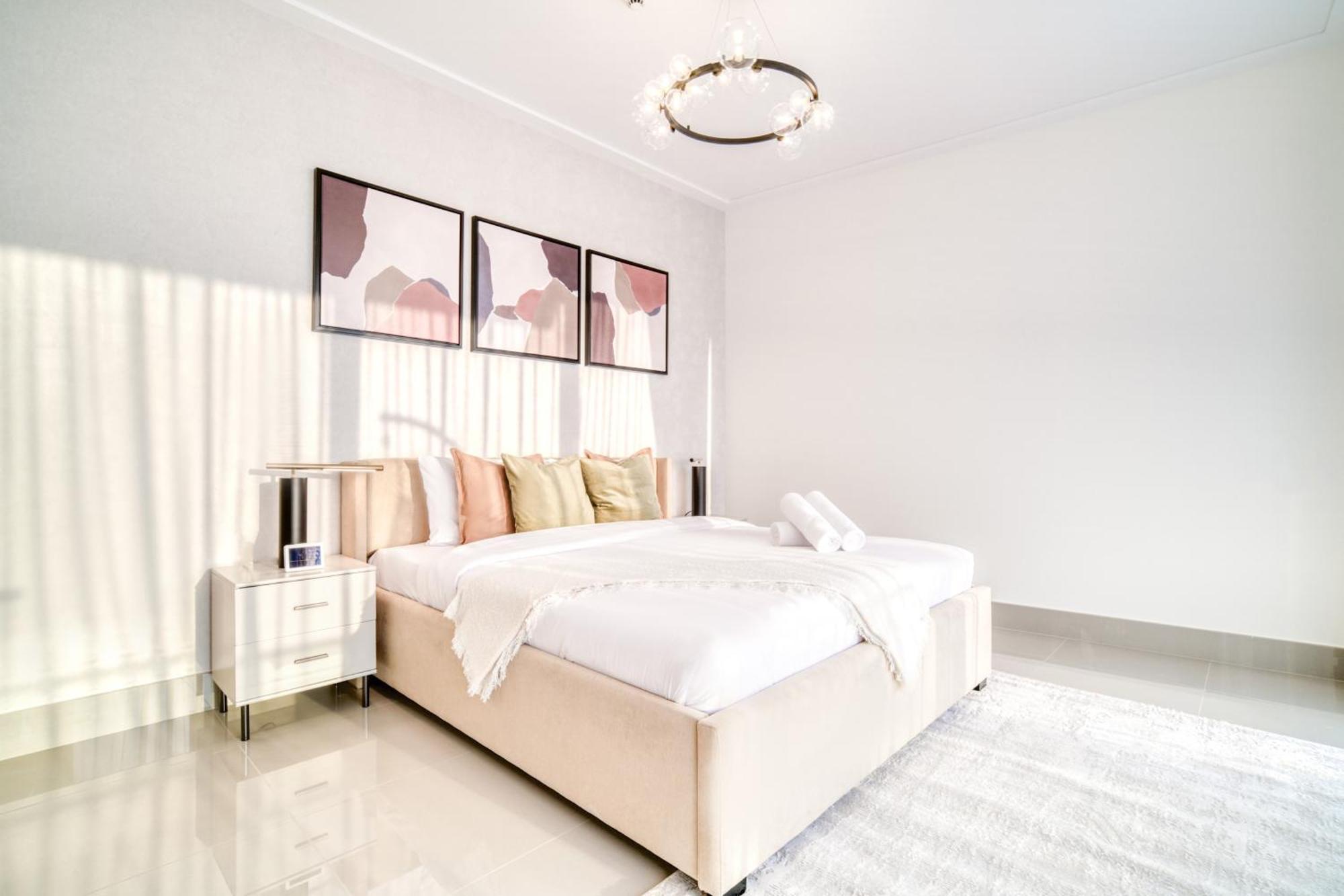 Downtown Luxury - Stunning Burj Khalifa & Sea View - 5 Minutes Walk To Mall Apartamento Dubái