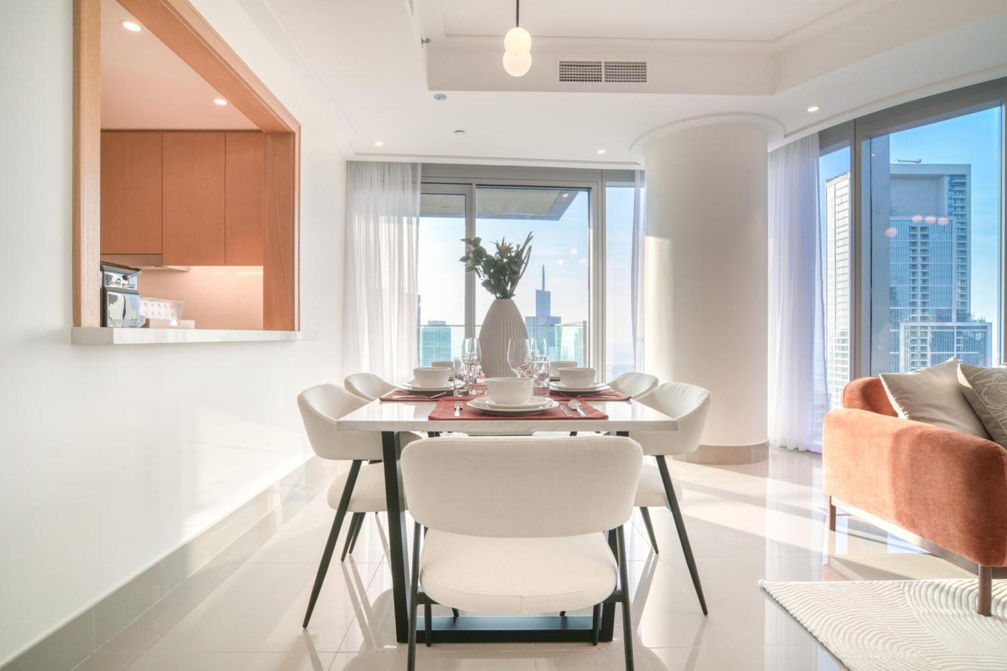 Downtown Luxury - Stunning Burj Khalifa & Sea View - 5 Minutes Walk To Mall Dubái