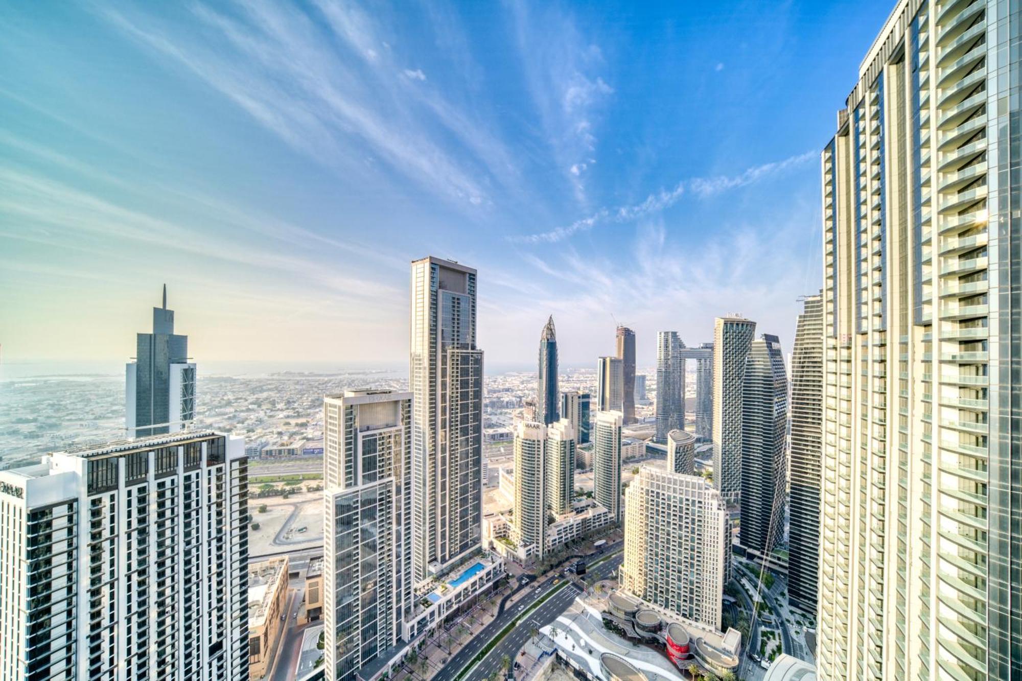 Downtown Luxury - Stunning Burj Khalifa & Sea View - 5 Minutes Walk To Mall Apartamento Dubái