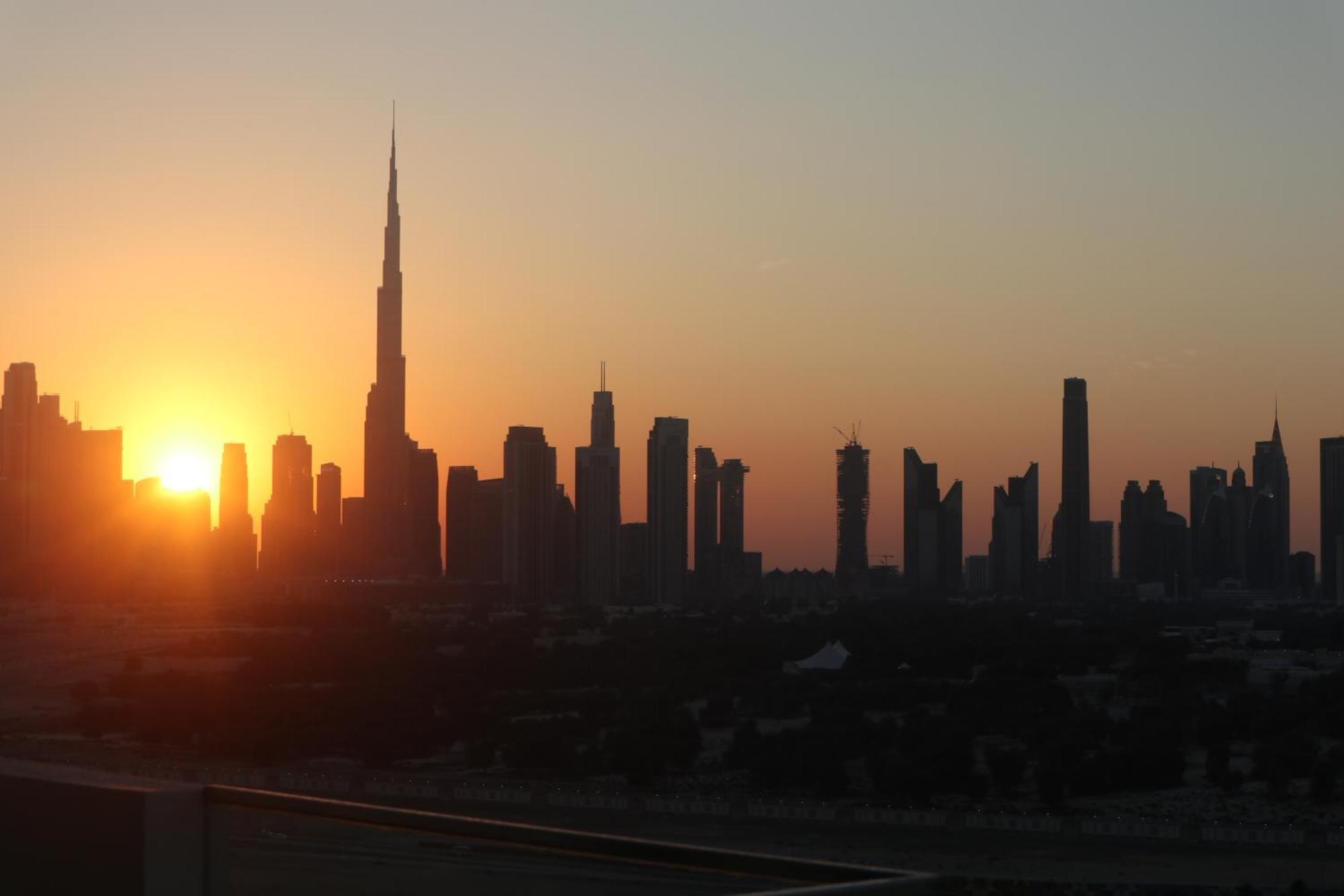 Apartemen Burj Khalifa View Ensuite King Bedroom In A 2 Bedroom Mall 8mins
