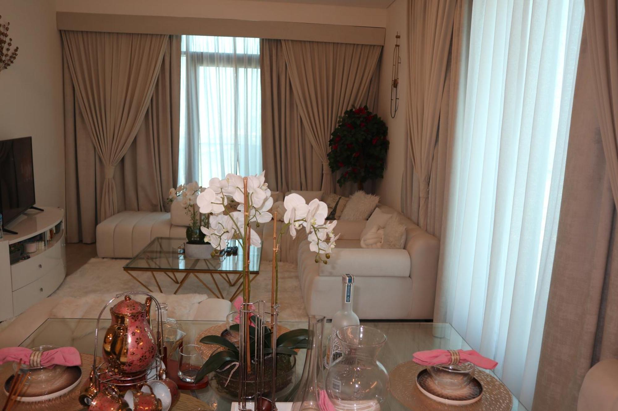 Burj Khalifa View Ensuite King Bedroom In A 2 Bedroom Mall 8mins *
