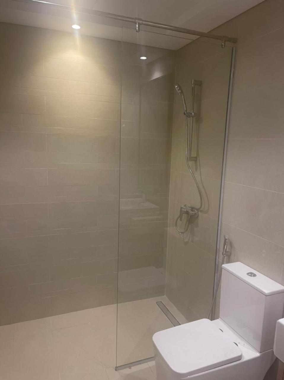 Burj Khalifa View Ensuite King Bedroom In A 2 Bedroom Mall 8mins Dubai