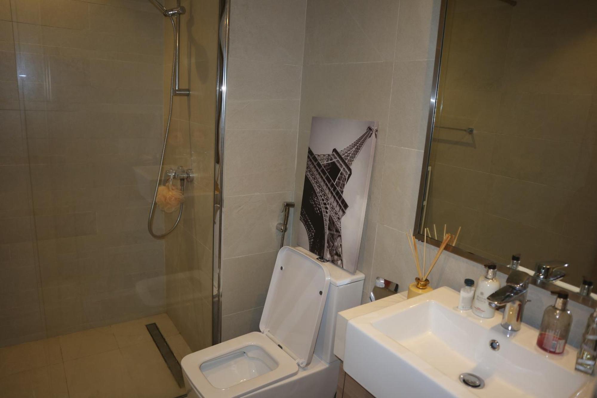 Burj Khalifa View Ensuite King Bedroom In A 2 Bedroom Mall 8mins * Dubai