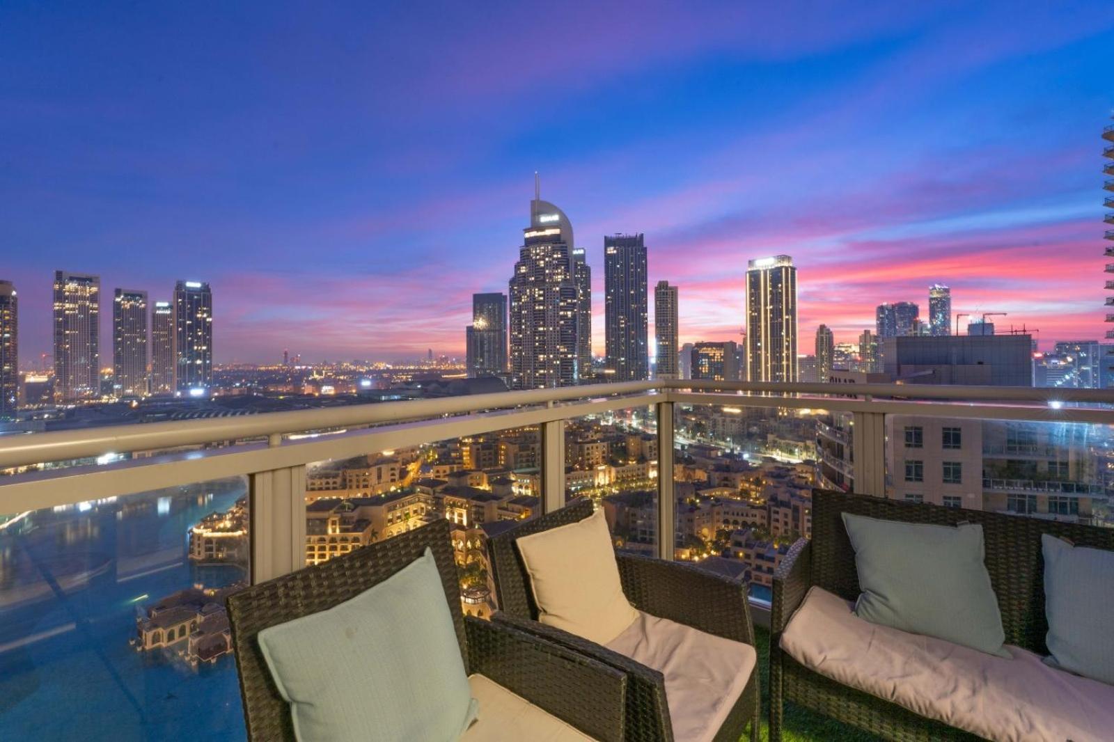 Spectacular Burj & Fountain View - Luxurious 3 Bedrooms & Maids - The Residences Appartamento *