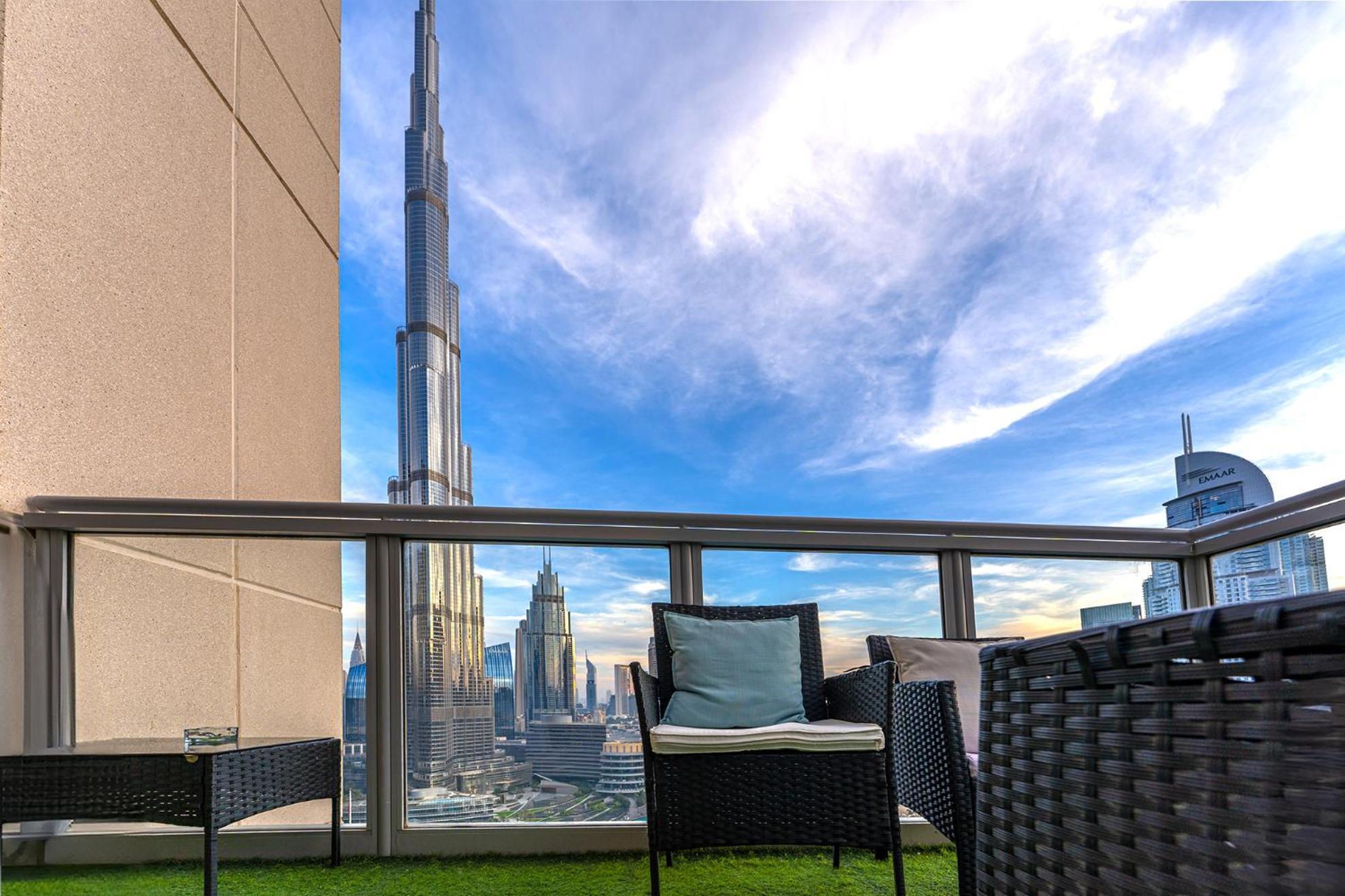 Spectacular Burj & Fountain View - Luxurious 3 Bedrooms & Maids - The Residences Appartamento