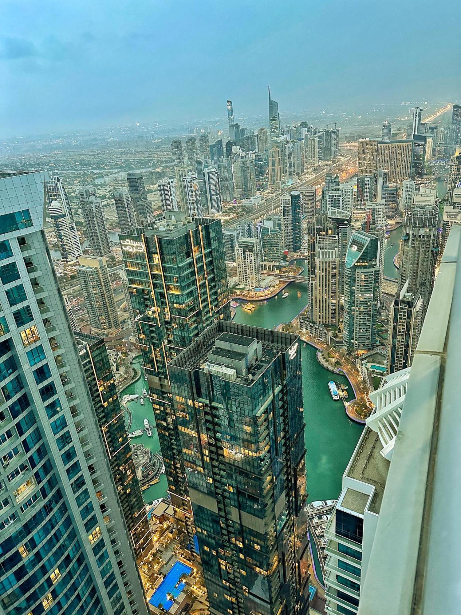 Apartamento Life Above Clouds Dubai