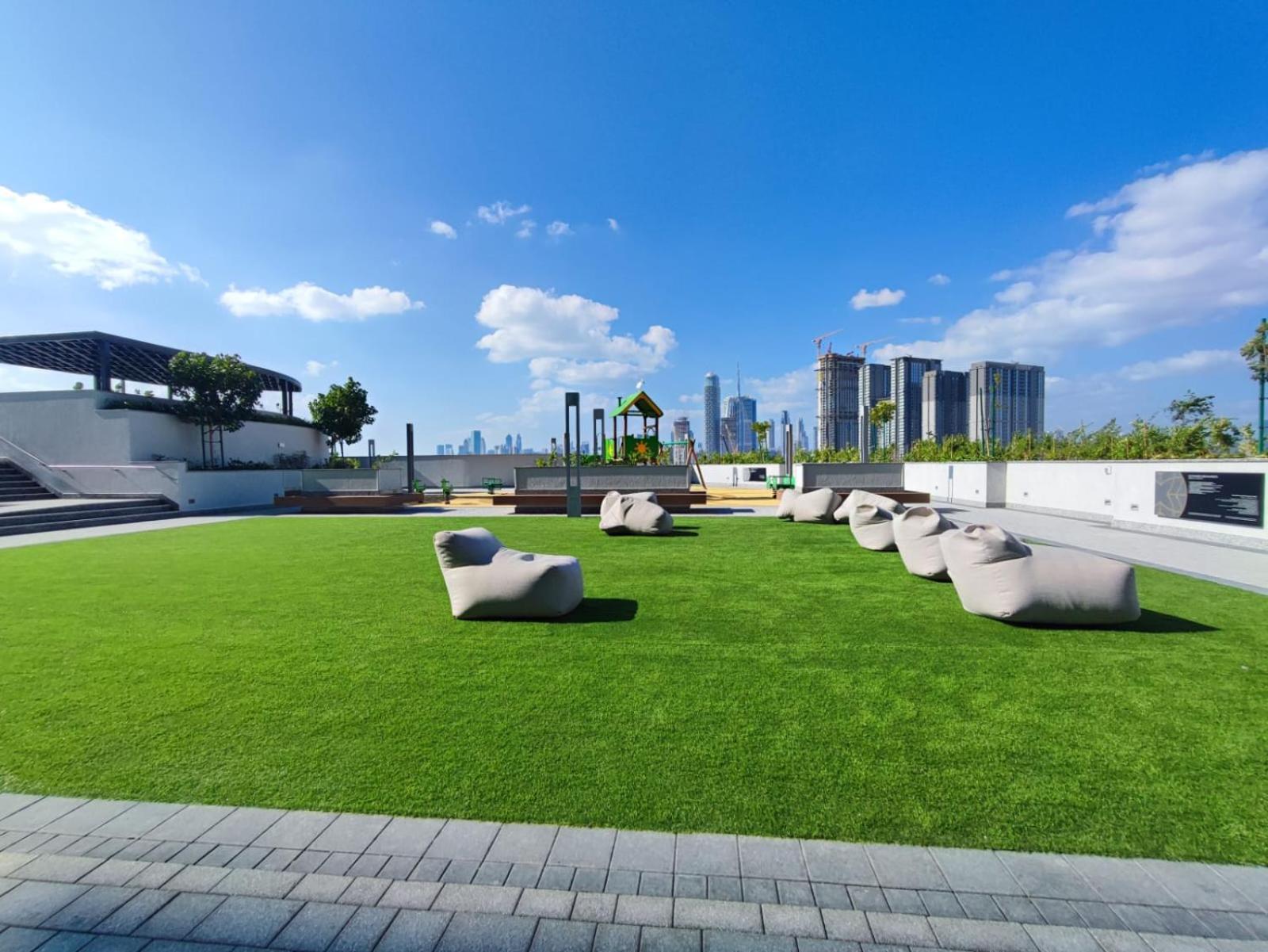 Spacious 1 Bhk In Sobha Waves Grande Dubaï