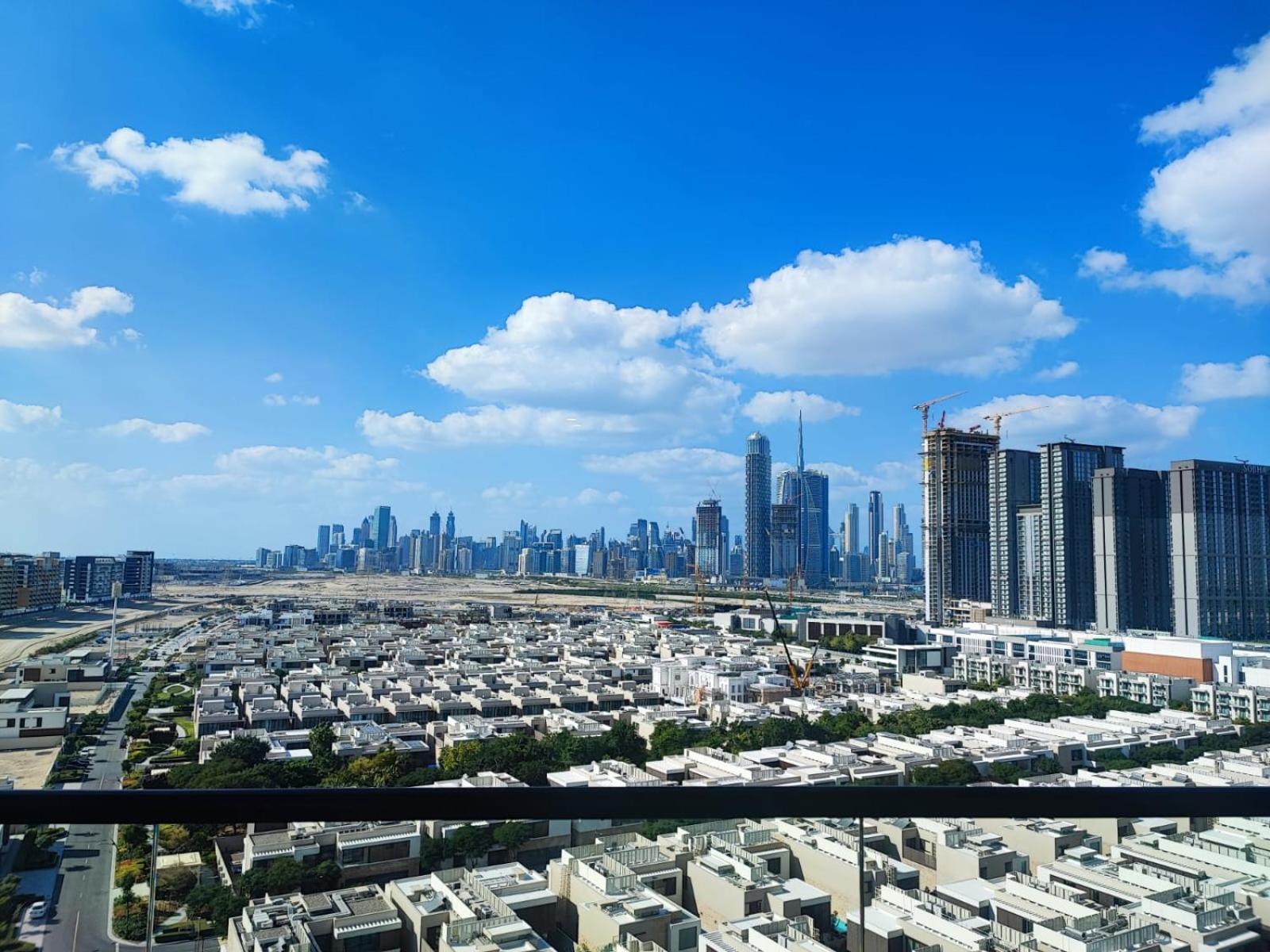 Appartement Spacious 1 Bhk In Sobha Waves Grande Dubaï