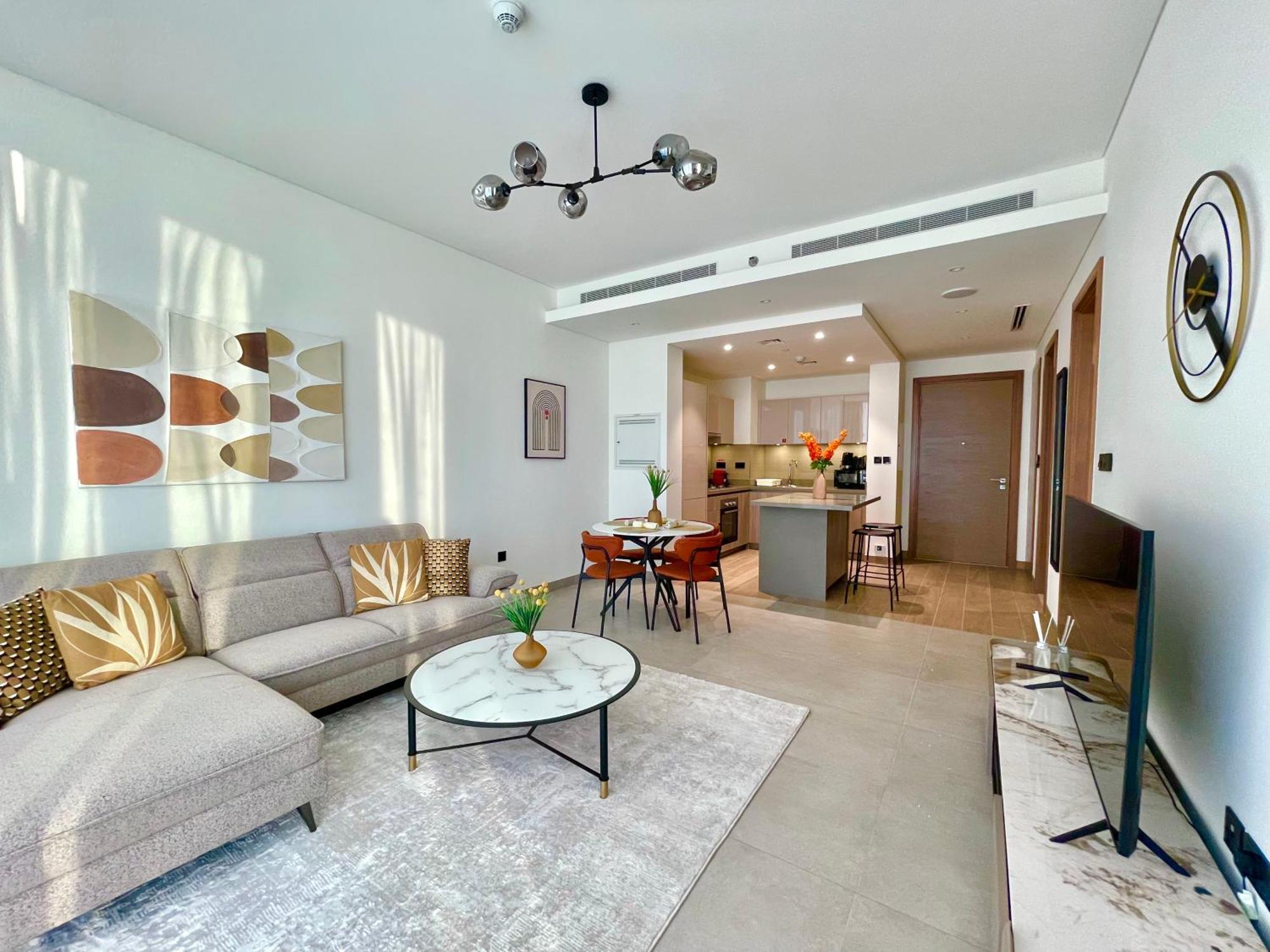 Spacious 1 Bhk In Sobha Waves Grande Dubaï