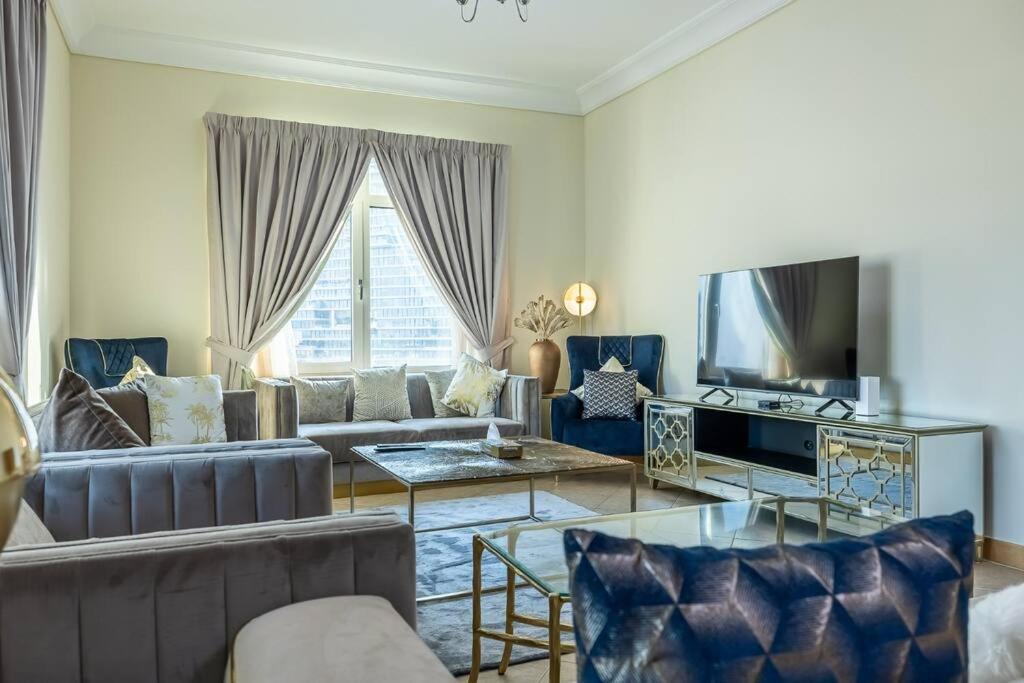 Fully Upgraded, Amazing 3 Maid At The Palm Appartement