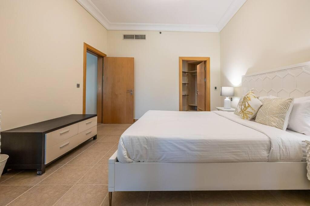 Fully Upgraded, Amazing 3 Maid At The Palm Appartement Dubaï
