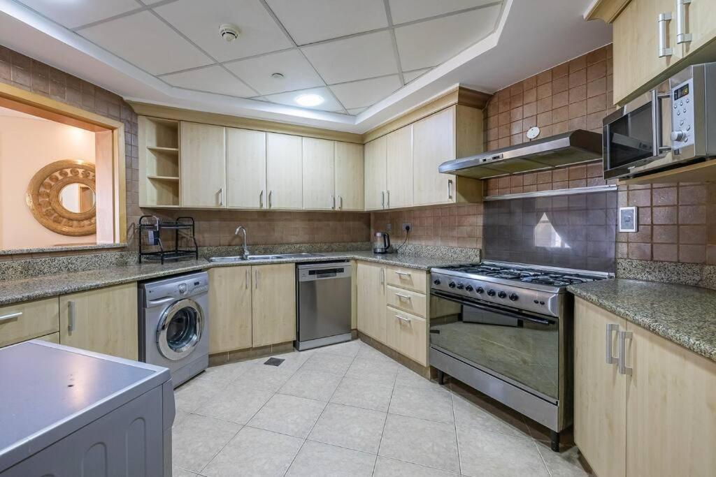 Fully Upgraded, Amazing 3 Maid At The Palm Appartement *