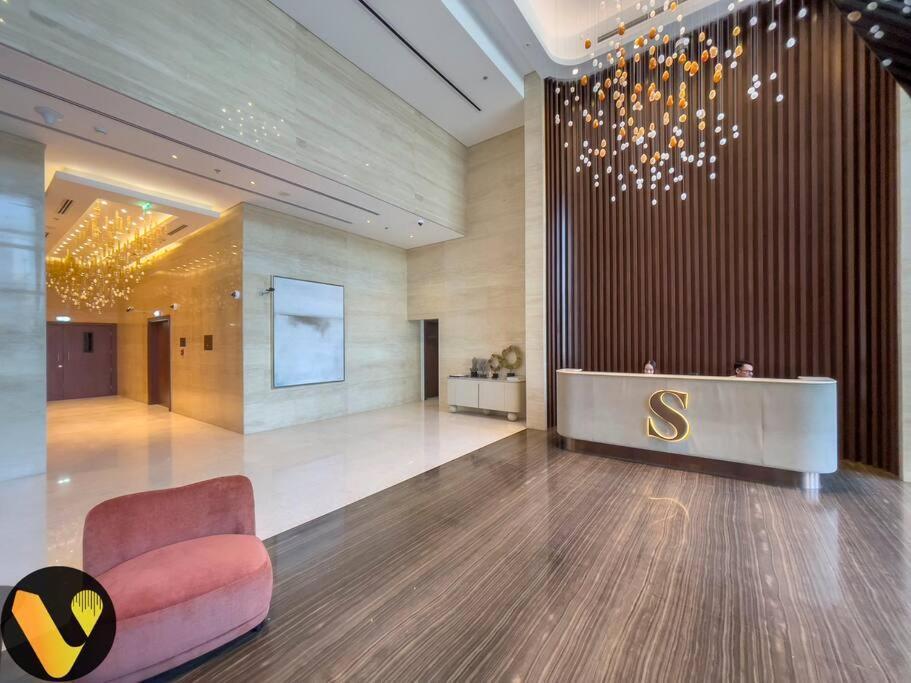 Vogue Sterling East Near Mall & Burj Khalifa Lägenhet Dubai