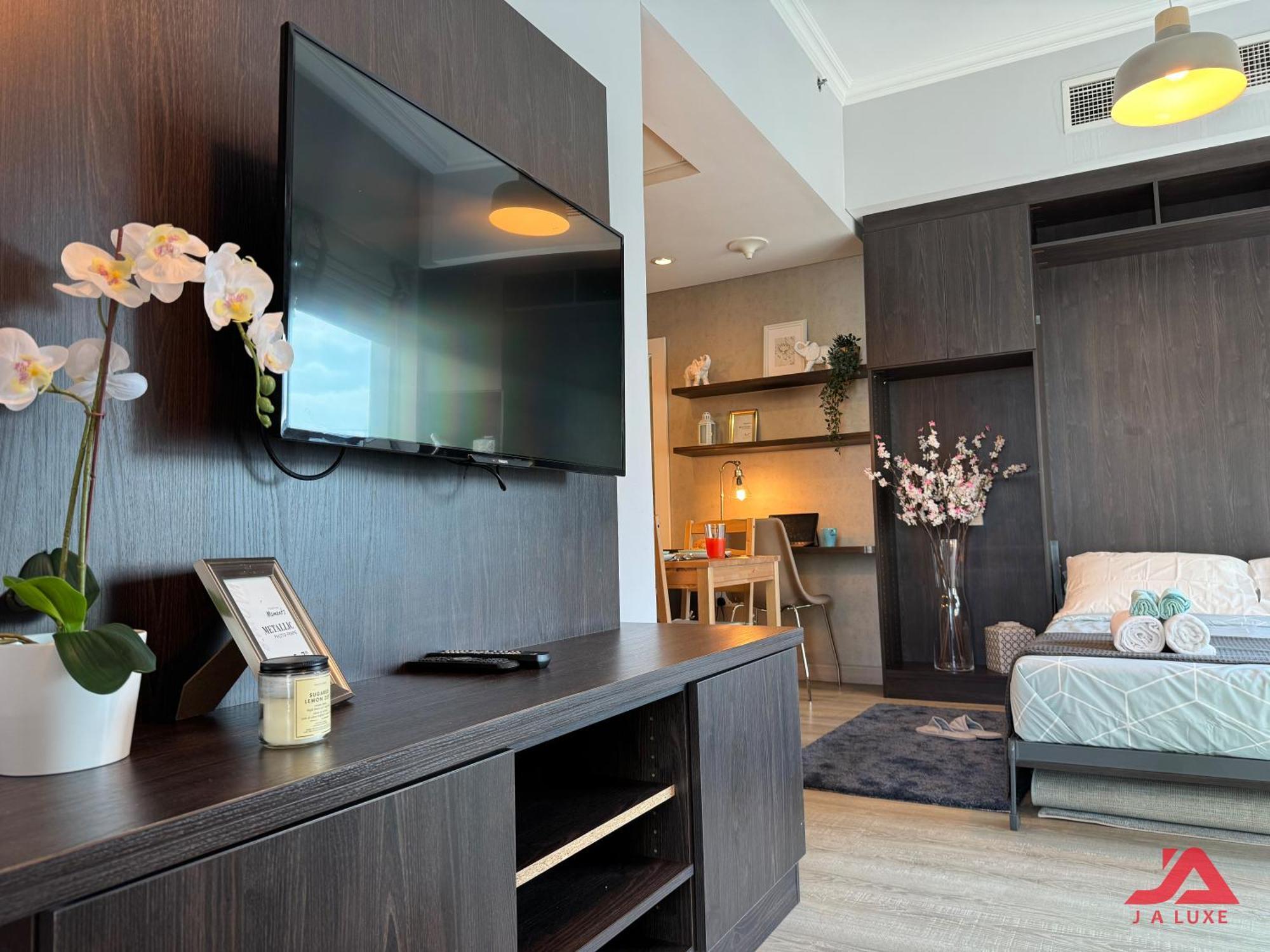 Cozy Marina & Sea View In Bay Tower Marina With Modern Gym & Pool, Steps To & Metro Apartamento Dubai