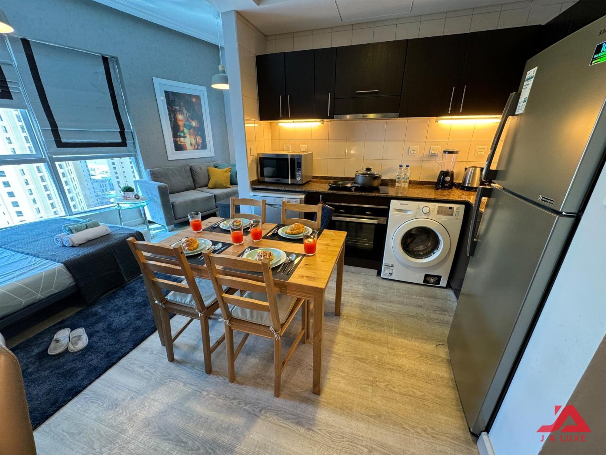 Apartamento Cozy Marina & Sea View In Bay Tower Marina With Modern Gym & Pool, Steps To & Metro