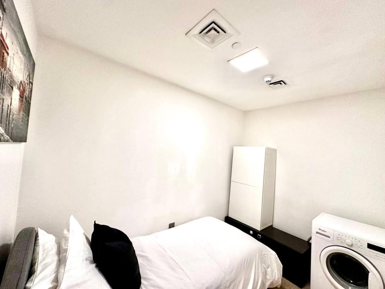 Amazing 1 Bedroom Maid In Laya In Jvc Apartamento *