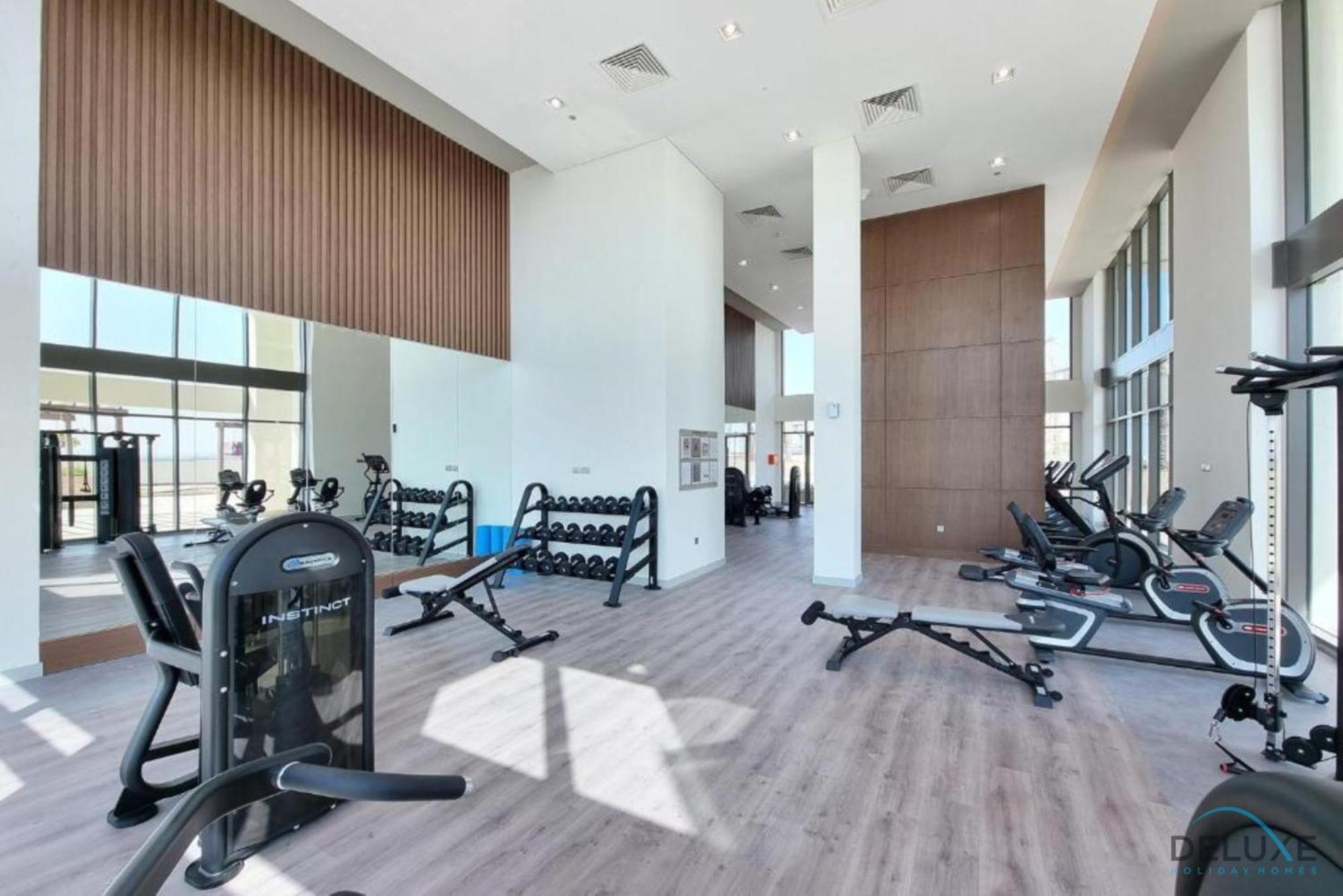 Lägenhet Charming At Farhad Azizi Al Jaddaf By Deluxe Homes