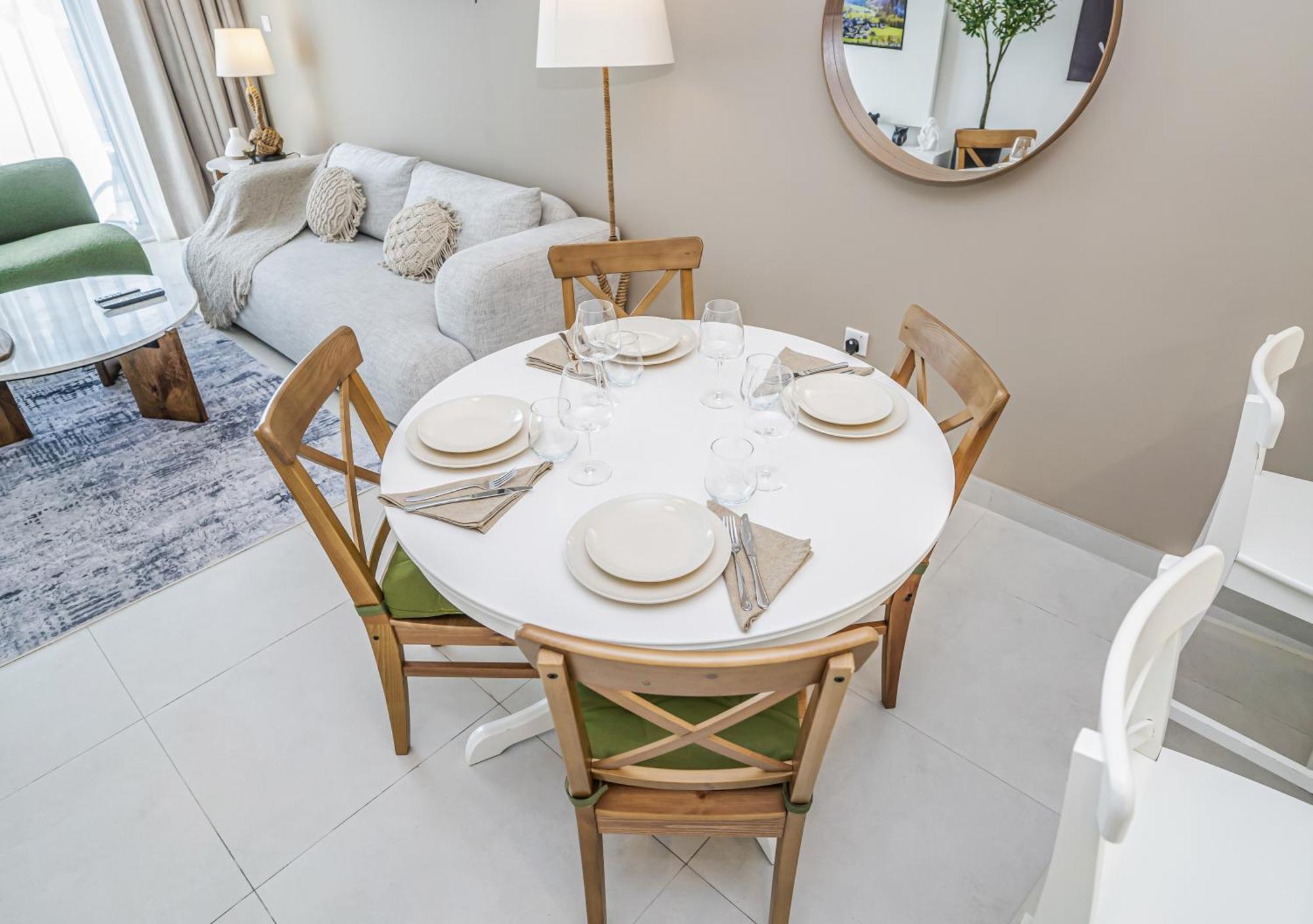 Homesgetaway-2br In Al Wasl 1 Residences Apartment *