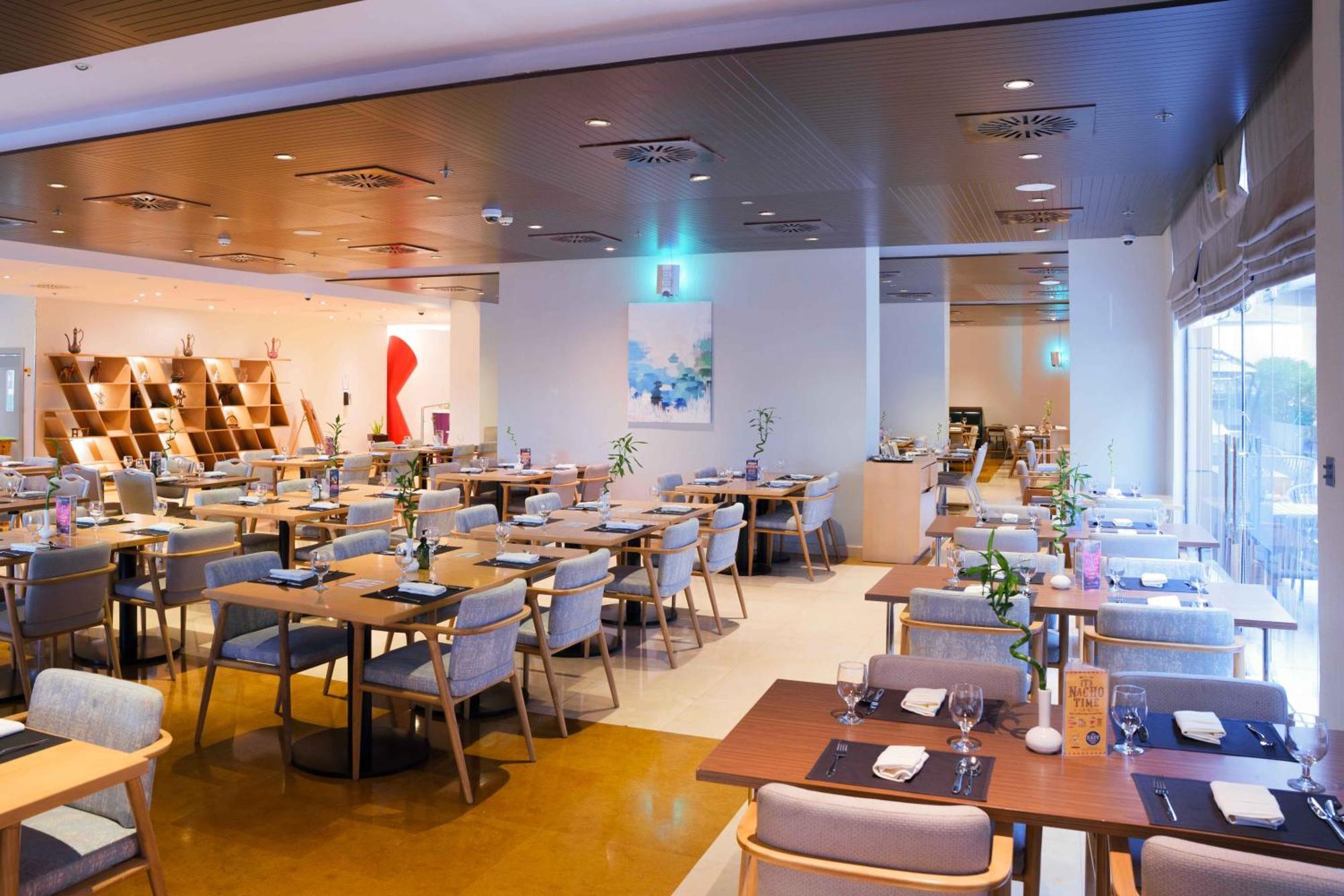 Hotel Mercure Barsha Heights