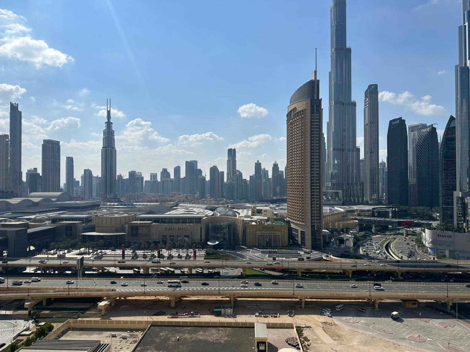 Luxury Downtown Mall Burj Khalifa View Free Netflix & Prime Video *