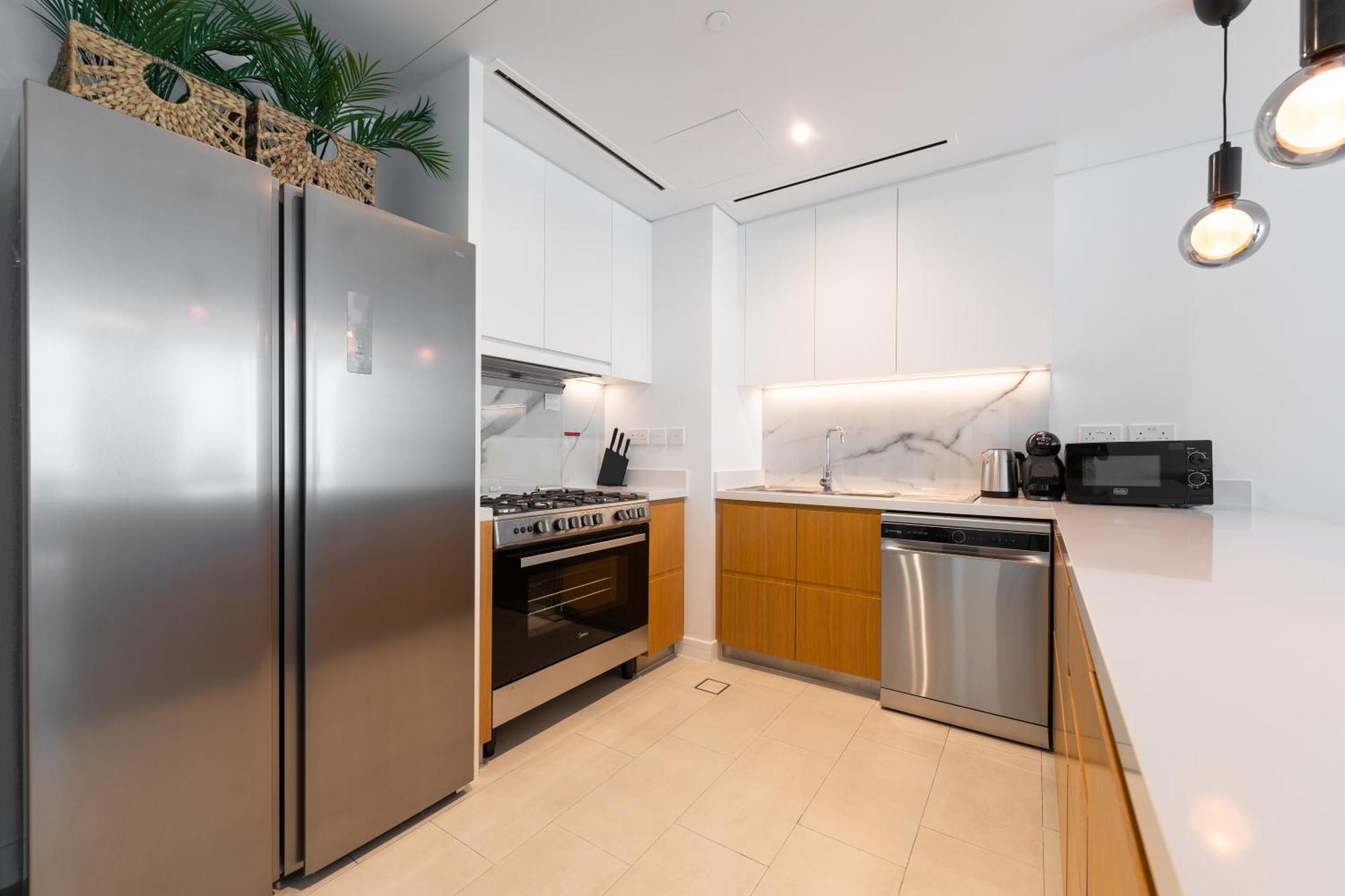 Luxseaside/2bd/lavie/jbr Apartemen *