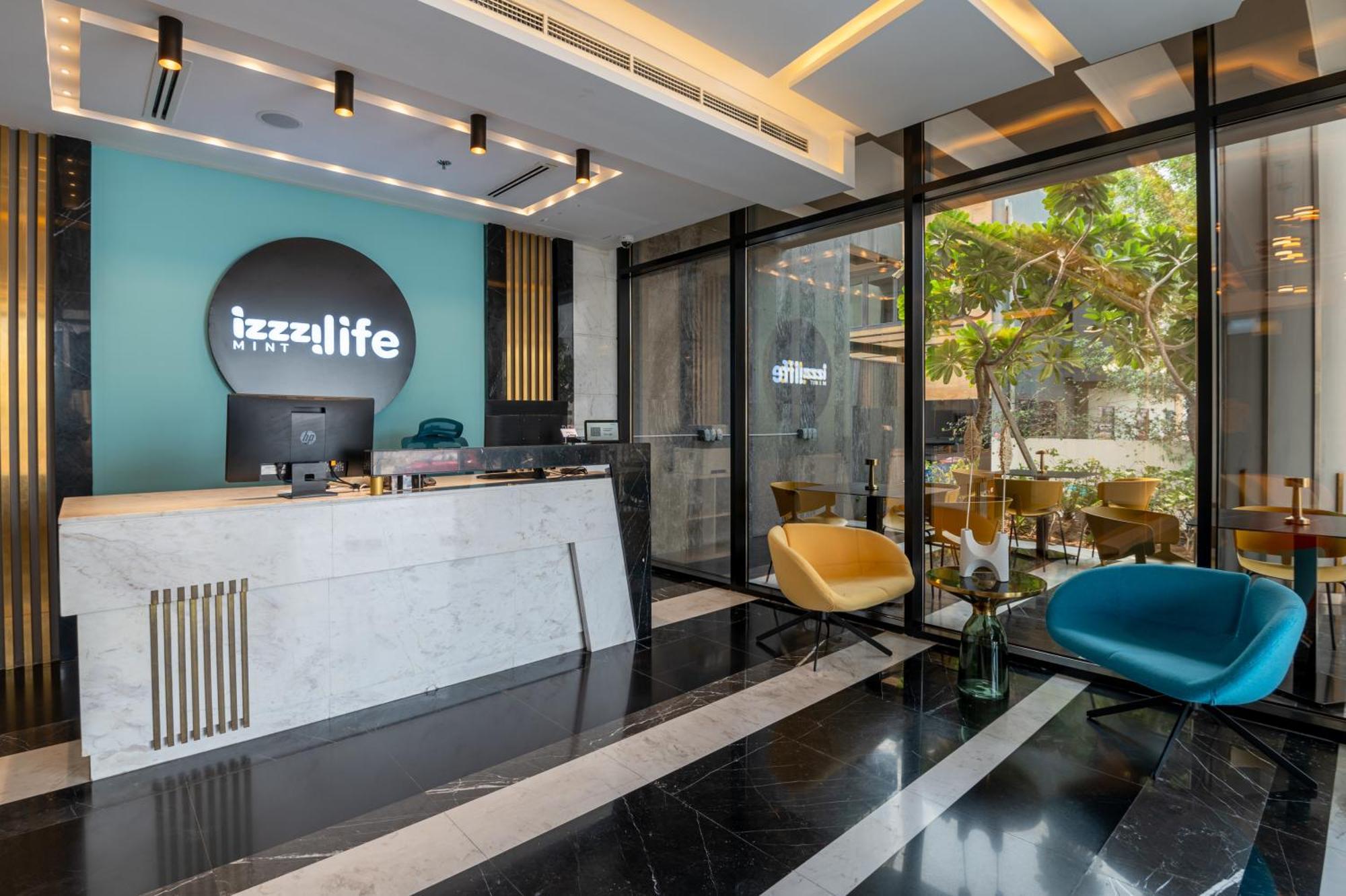 Apartahotel Izzzi Life Mint *