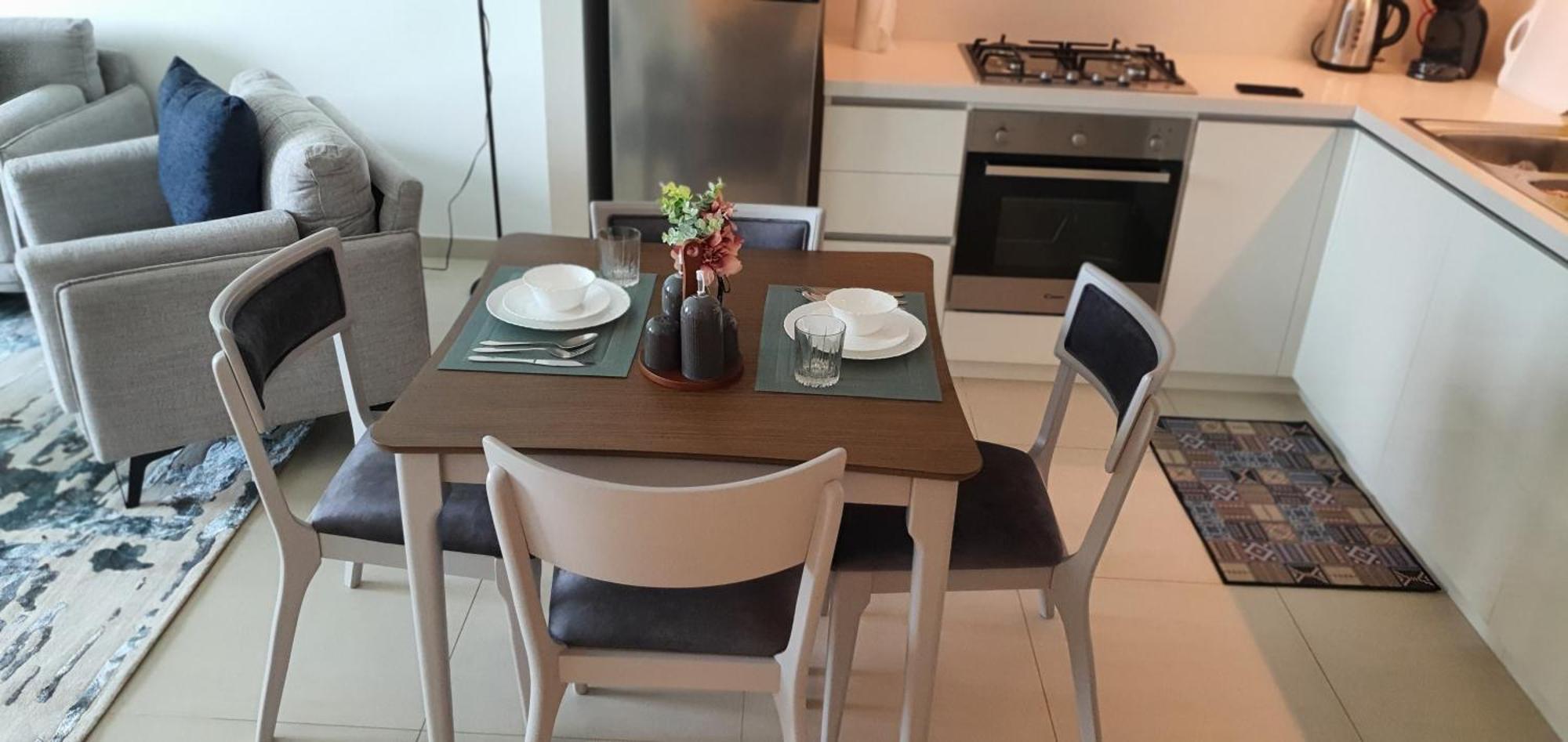 Svizona Premium 2bhk, Burj Khalifa View, Downtown Dubaï