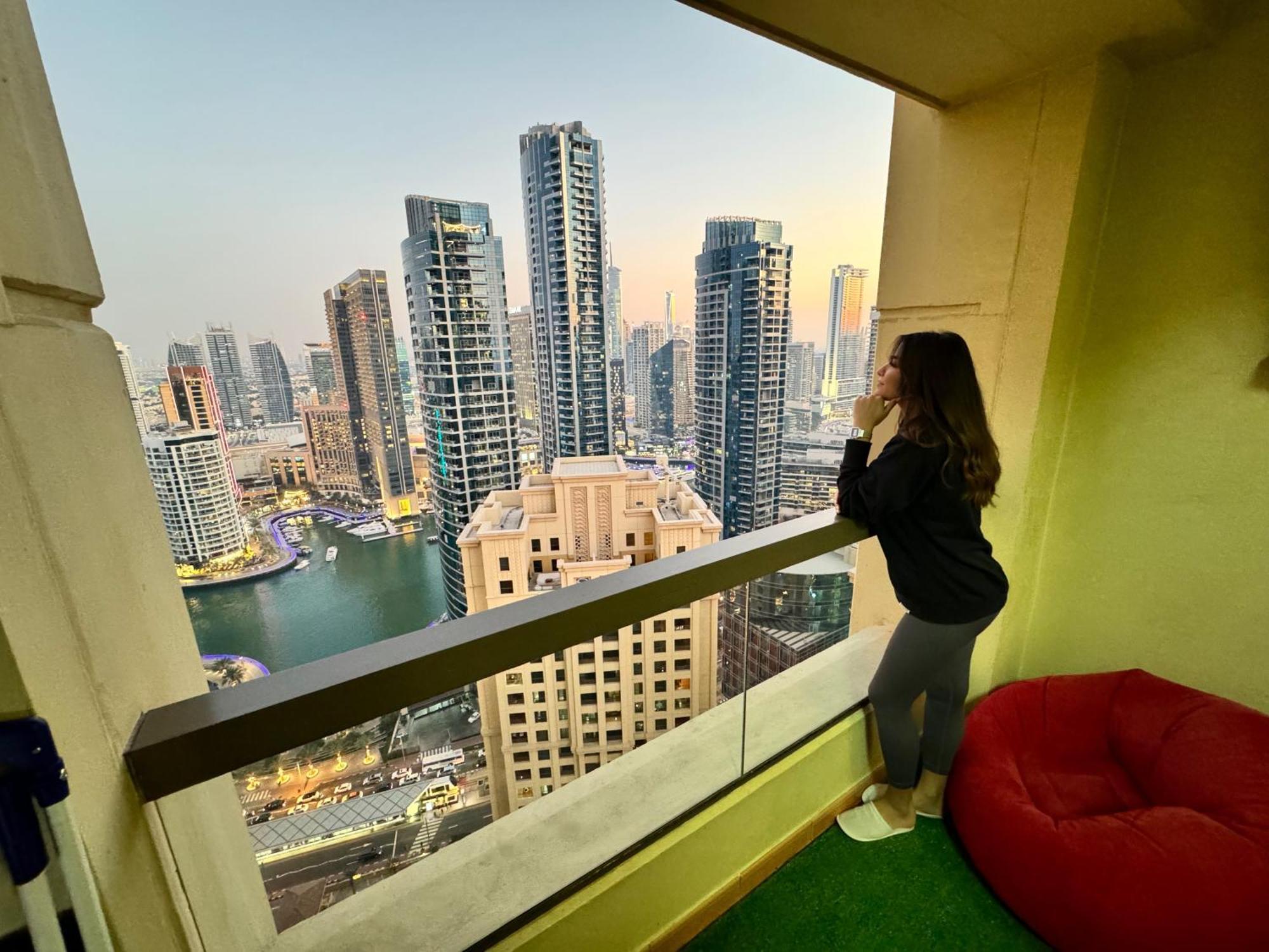 Berloga Capsule Jbr Albergue