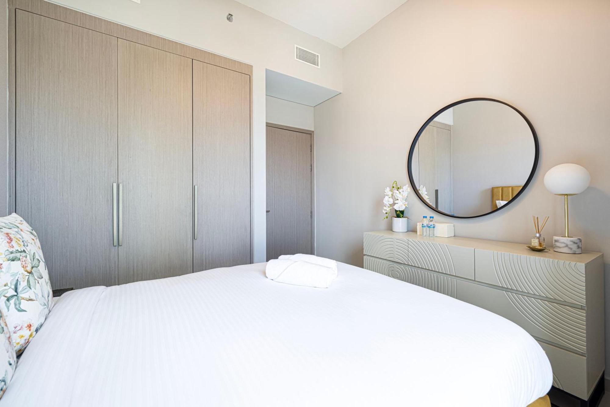 Magnificent 3br With Incredible Burj & Fountain View *