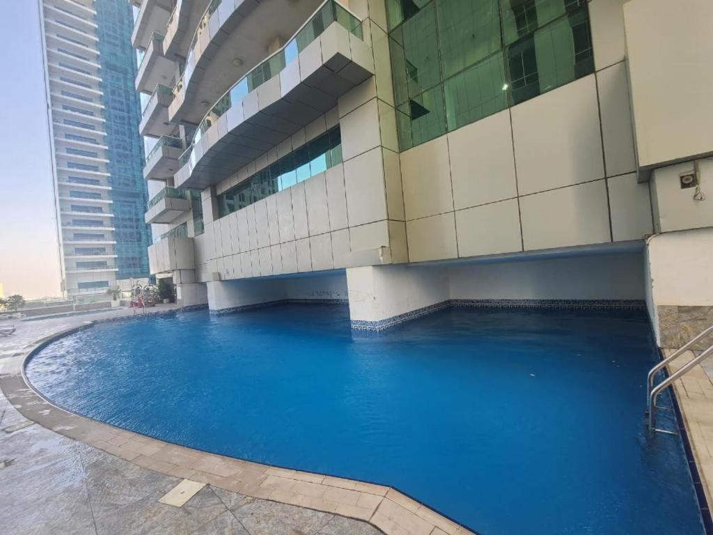 Great Staycation In Marina Dubaï