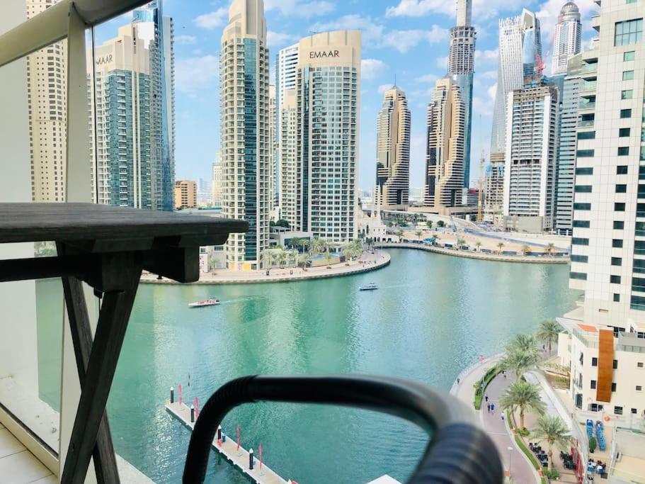 Lägenhet Full Sea View With Balcony - - 10 Min To Jbr - Dubai