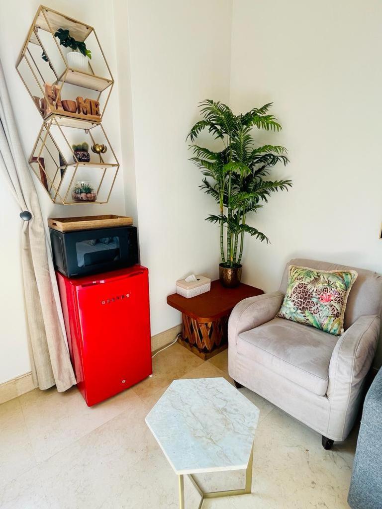Homestay Peaceful Escape Near The Beach With Private Garden