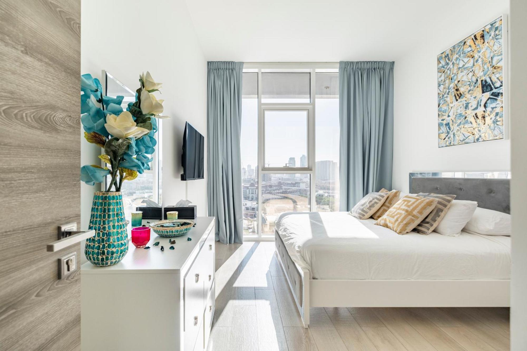 Dreamland 1br For 4, King Bed, Pool, Sauna, Gym, Free Parking Apartemen *