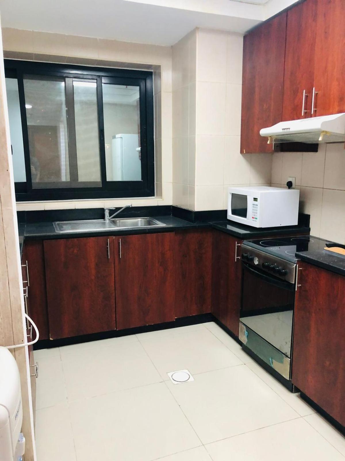 Private With Curtains In Marina & Blue Water Privatunterkunft *