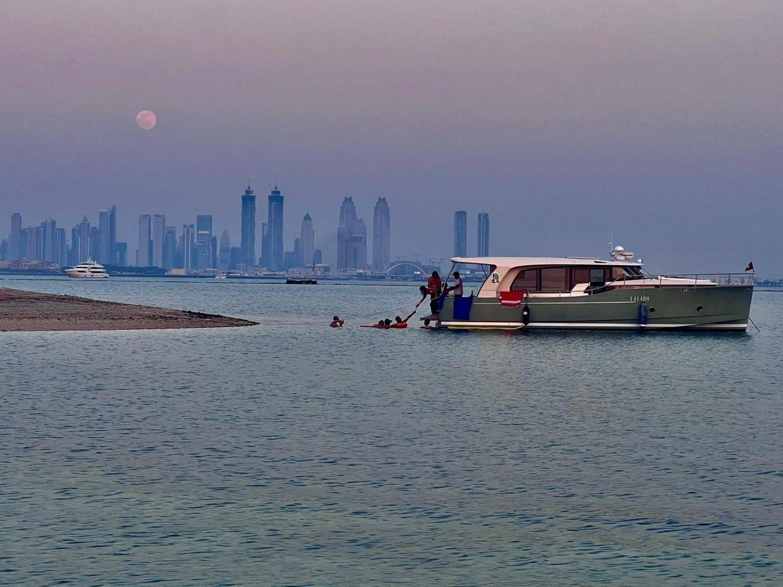 Yacht Experience - Stella Romana Dubai
