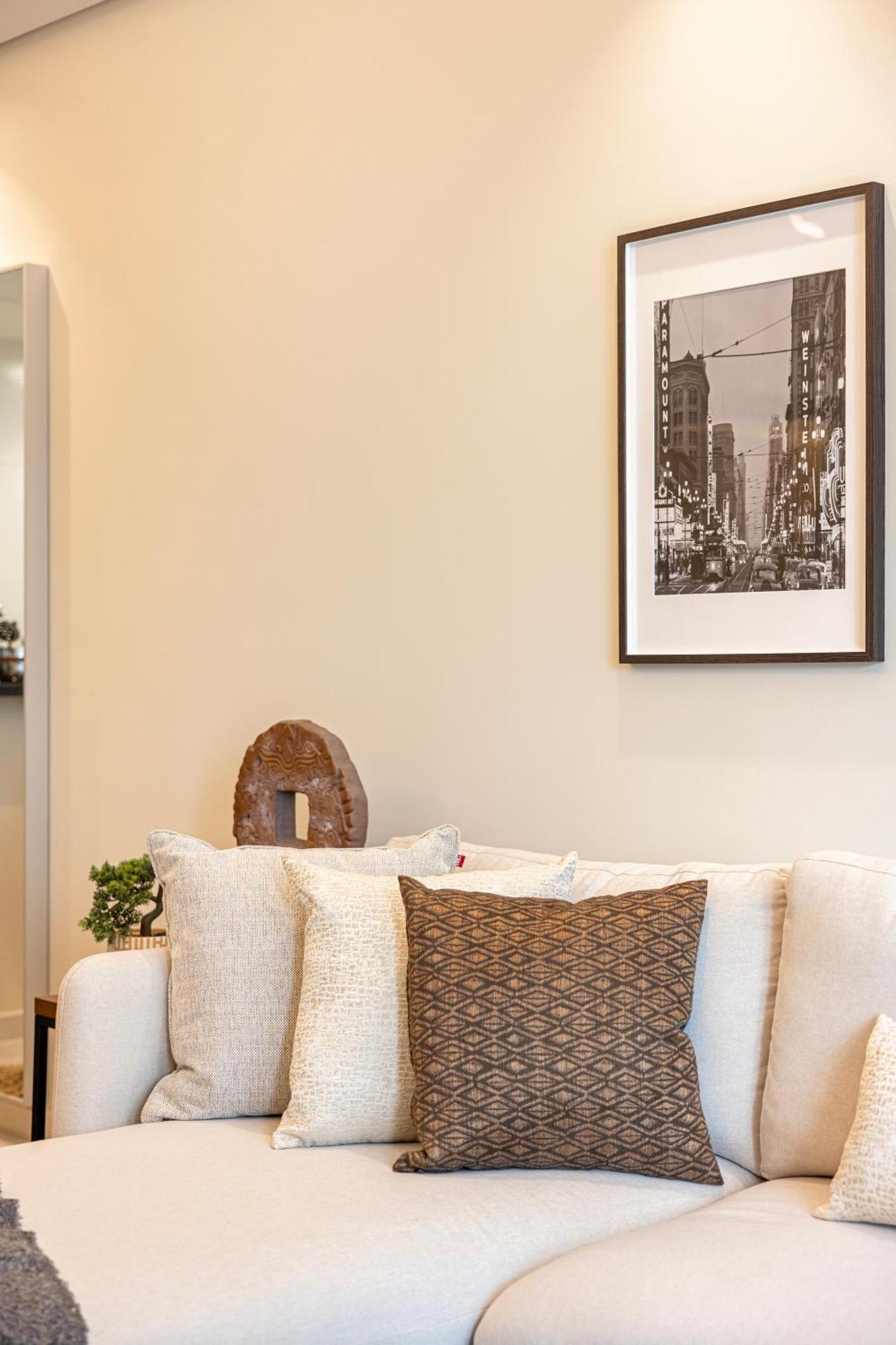 Stylish 2br At Paramount Midtown Сasa de vacaciones Dubái