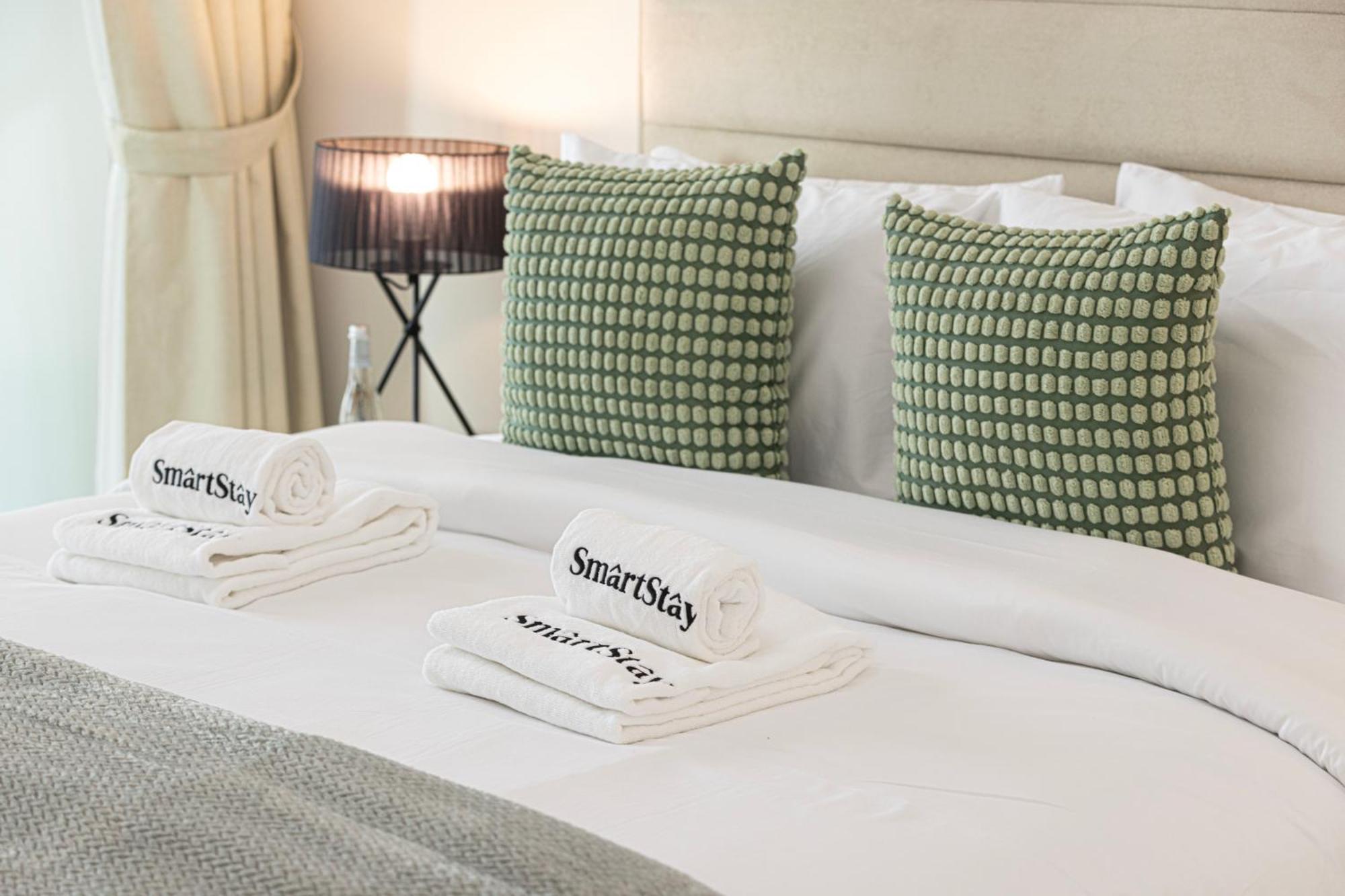 Apartamento Smartstay At Downtown Views - Burj Khalifa View - Brand New Luxury Dubái