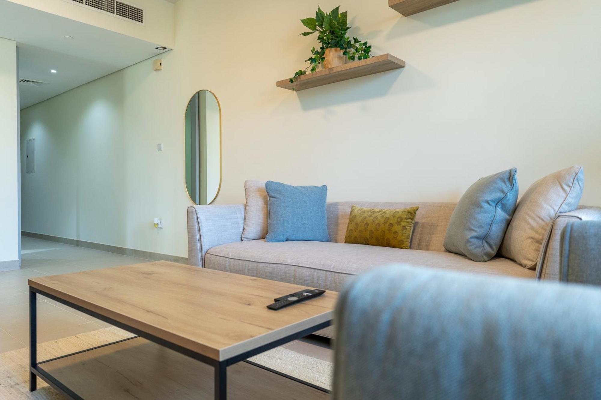 Cosy & Spacious 2 Bedroom L Magical Boulevard View L By Burj & Mall I Pool I Gym I Family Friendly *