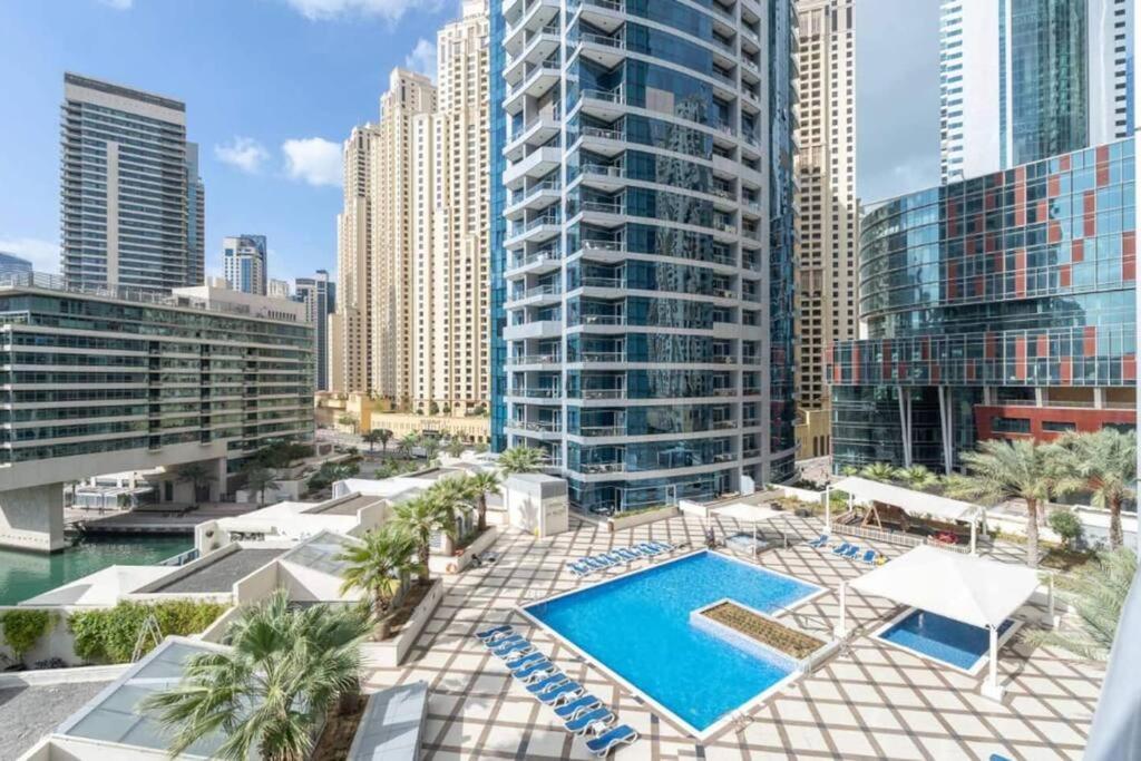 Apartemen Your Cosy Marina Retreat Dubai