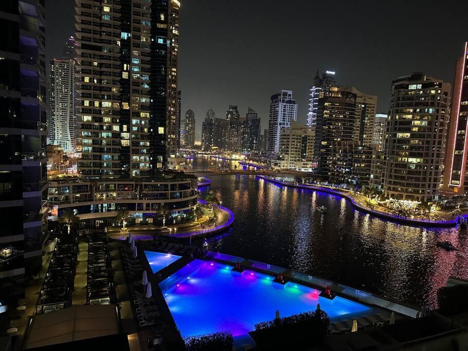 Apartemen Your Cosy Marina Retreat Dubai