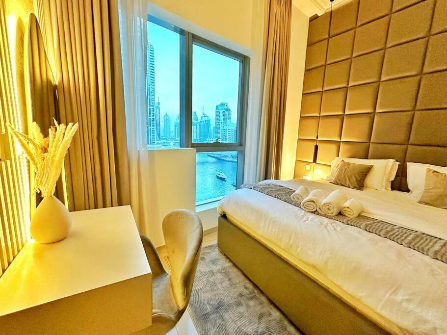 Your Cosy Marina Retreat Apartemen Dubai