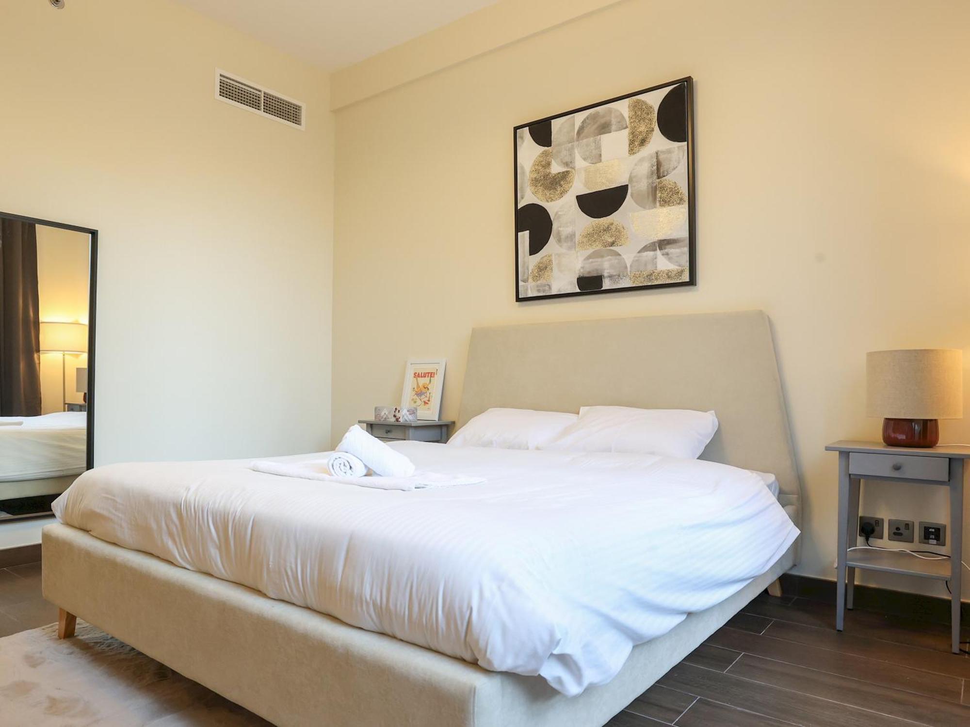 Elite Lux Homes - Enchanting One Bedroom In Arjan, * Dubai
