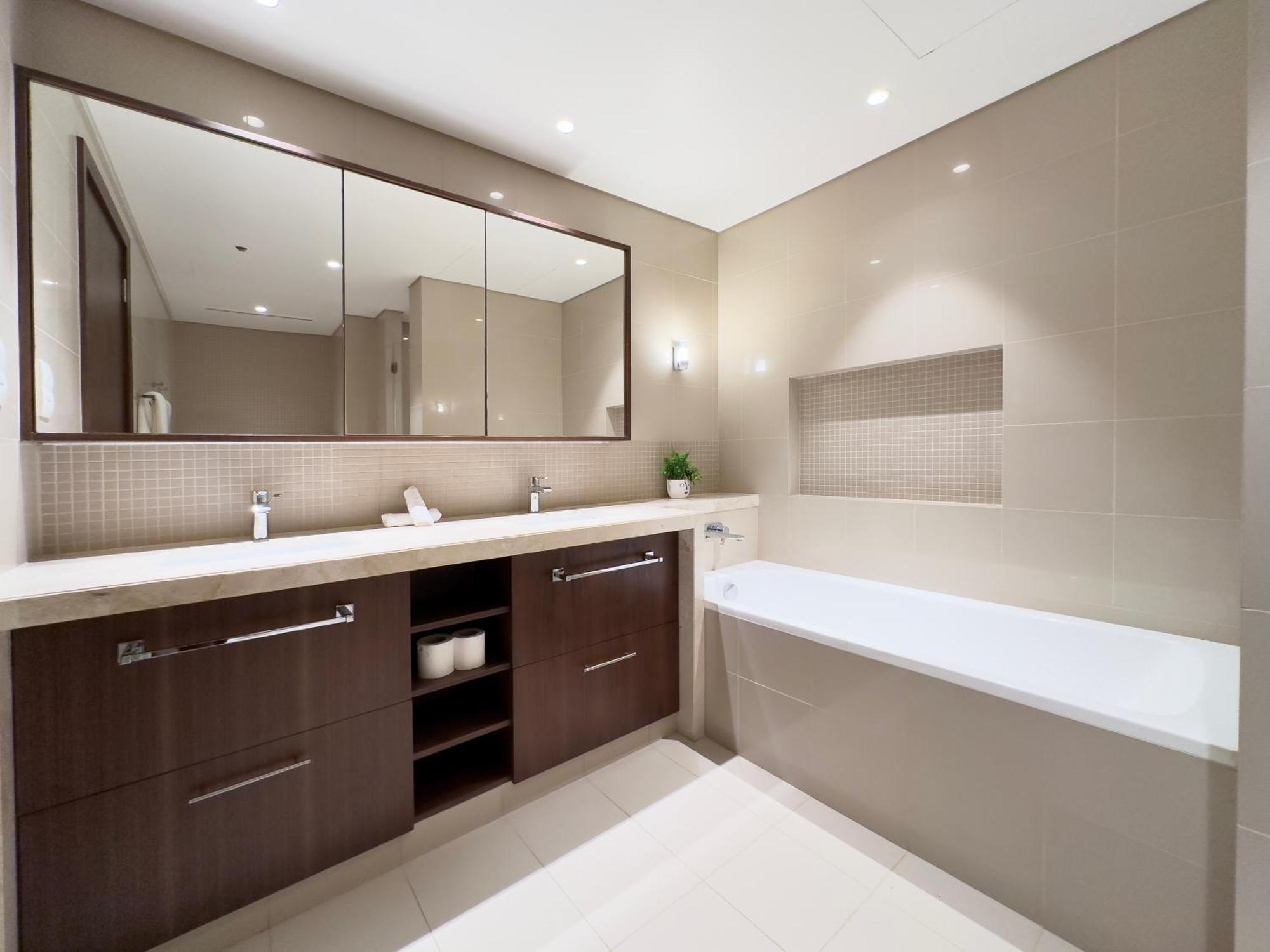 Appartamento Durrani Homes - Lux 2br With Direct Bridge Access To Mall
