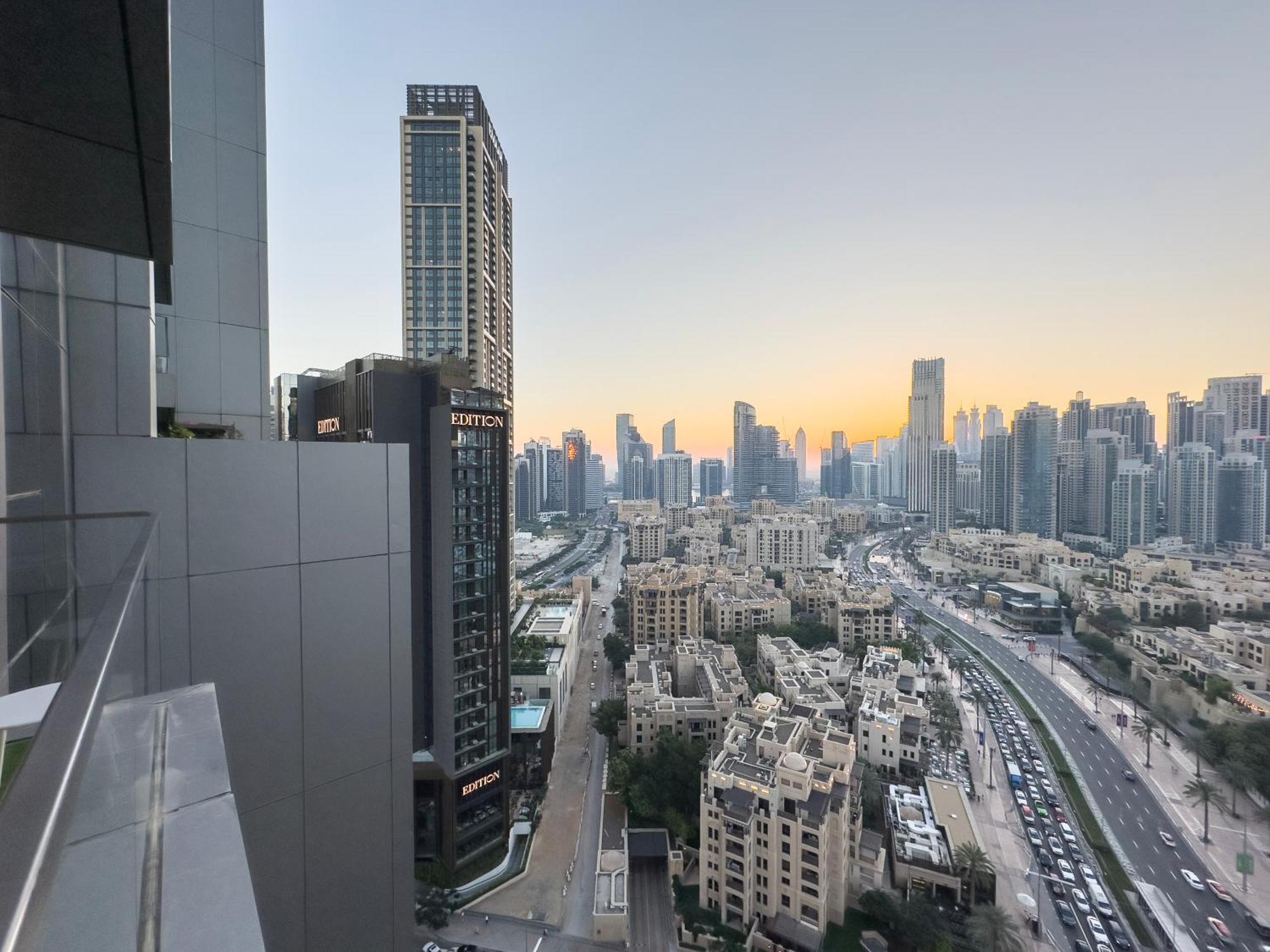 Durrani Homes - Lux 2br With Direct Bridge Access To Mall