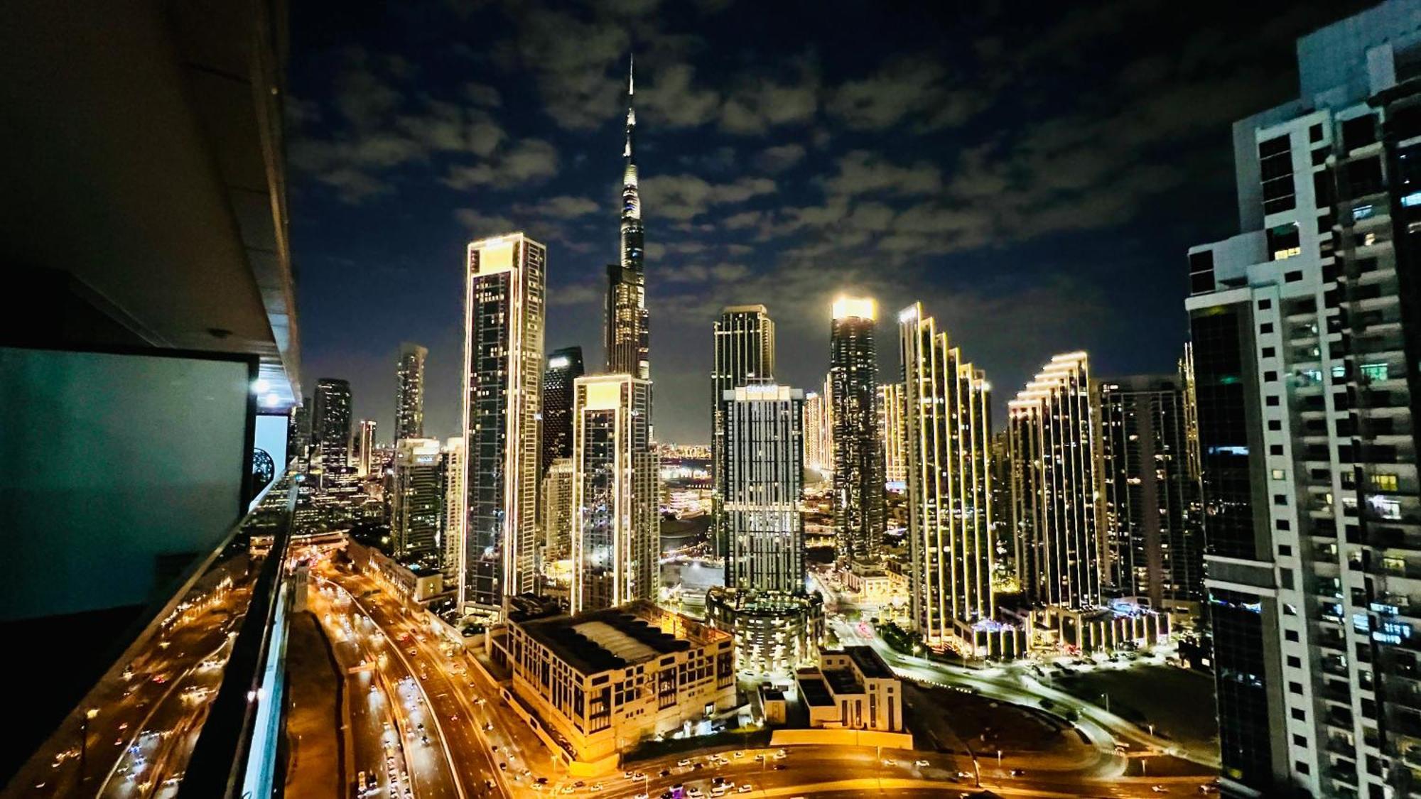 Full Burj Khalifa View Lux 2bedroom With Rooftop Pool Location In Paramount Midtown * Dubái