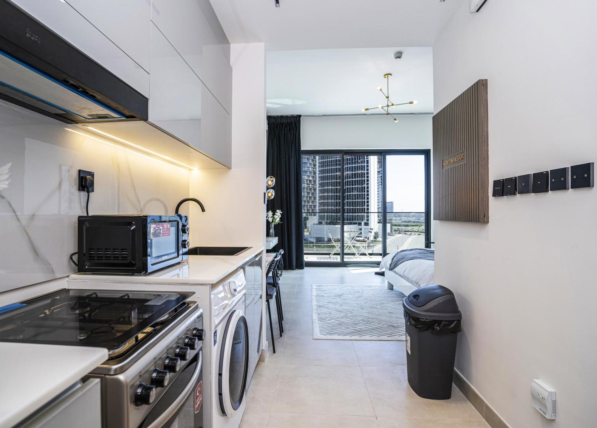 Business Bay With Stunning Views Apartemen