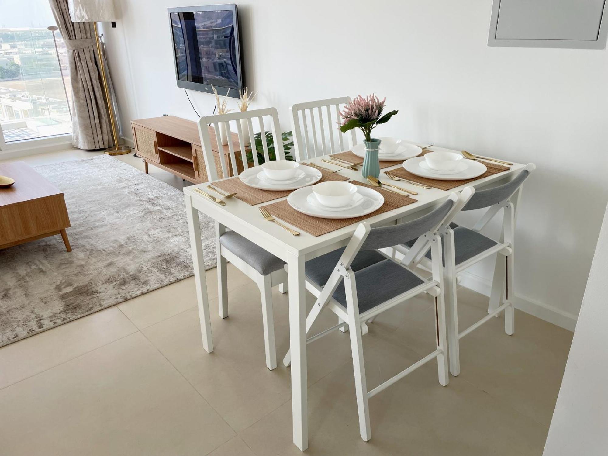 Appartamento Cozy With Pool - 10 Mins From Marina Dubai