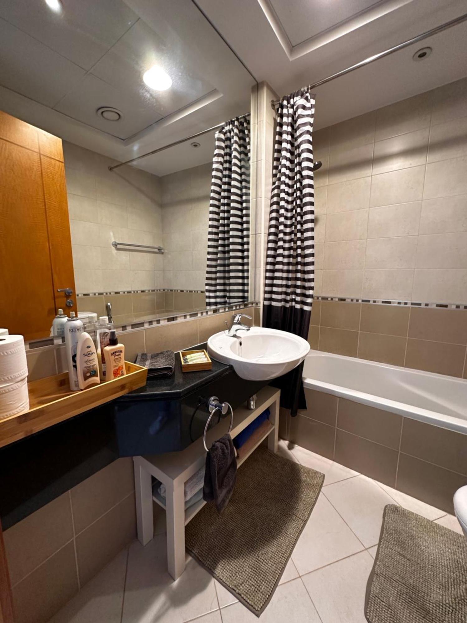 Amazing Double With En-suite, Marina And Sea Views With Shared Kitchen * Dubái