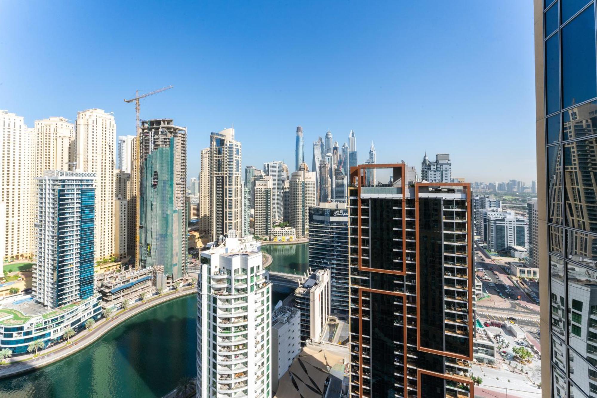 Appartement Spacious, Modern In Marina *