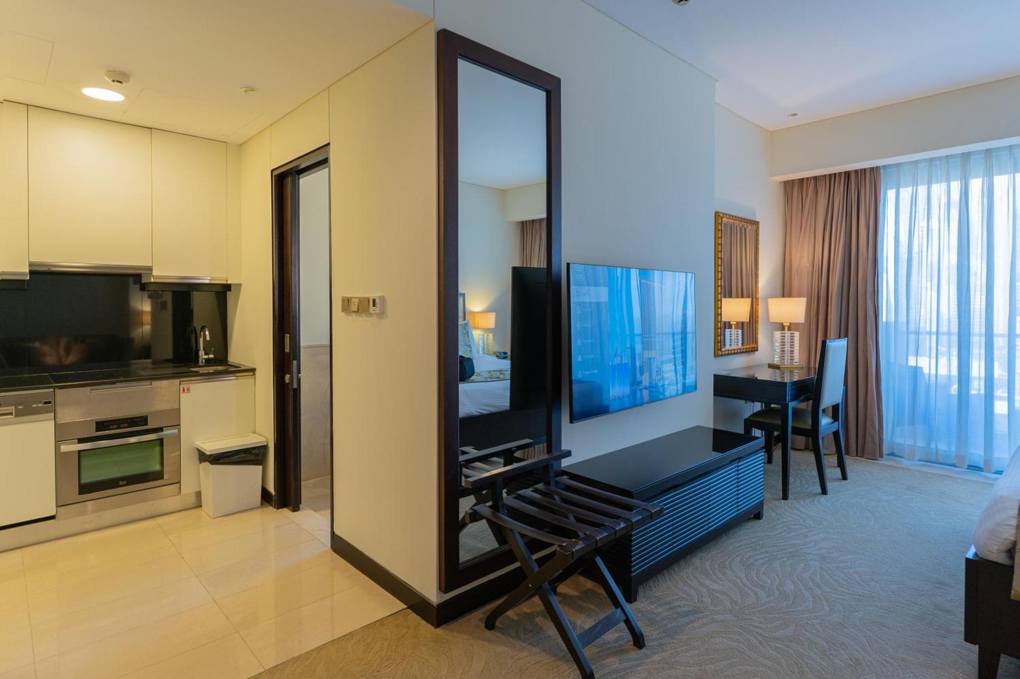 Spacious, Modern In Marina * Dubaï